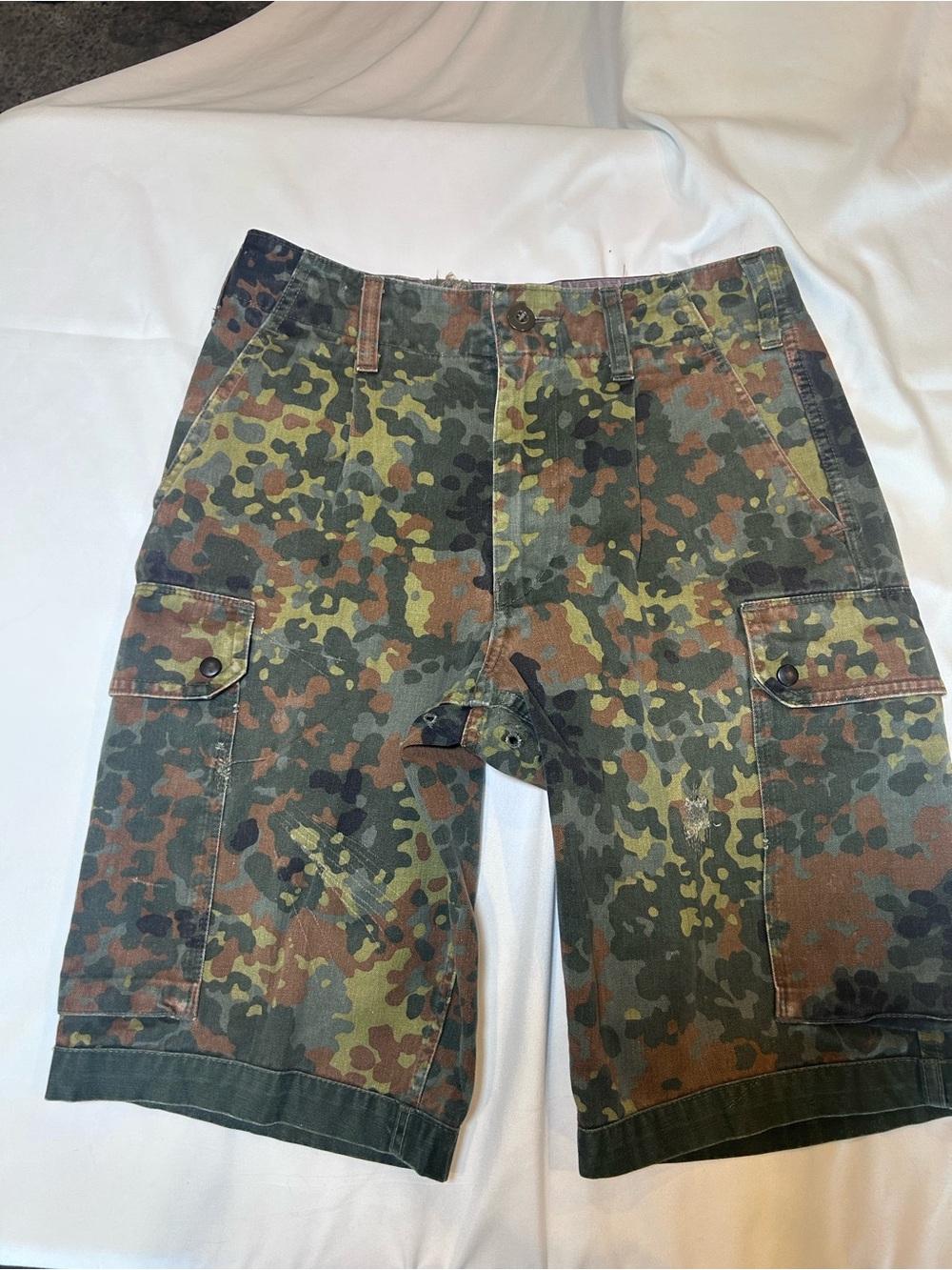 VINTAGE GERMAN MILITARY FLECKTARN SHORTS-1994 H Winnen GmbH & Co. KG.